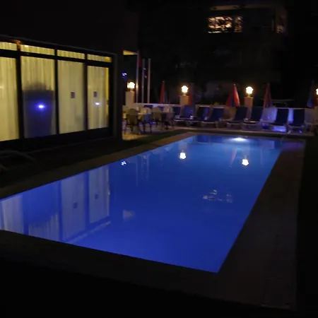 Hotel Swans 1